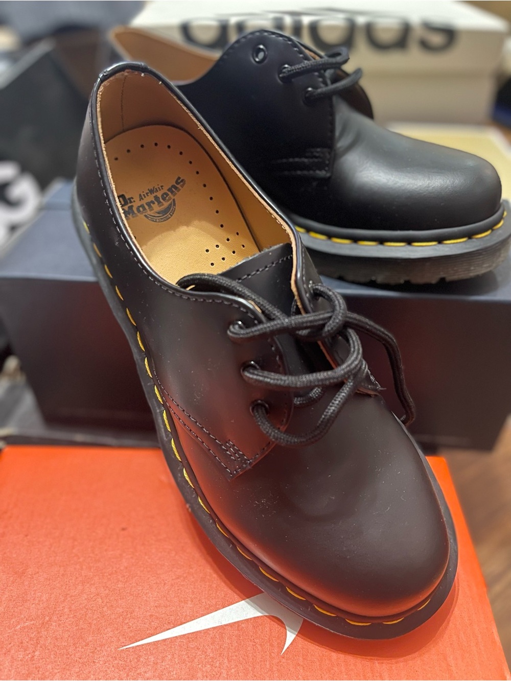 Dr. Martens - Picture 6 of 6